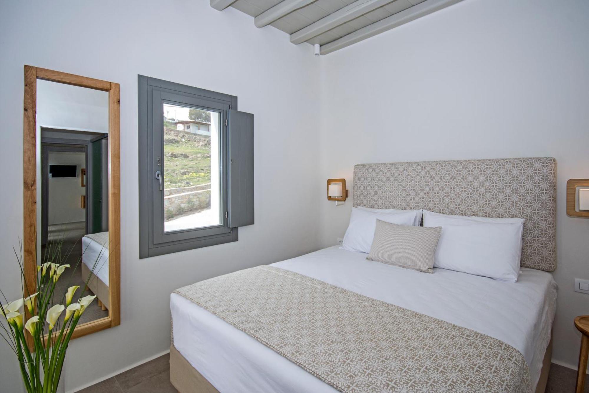 Camelia 2 - Psarou View - Private Pool And Jacuzzi Holiday home *
