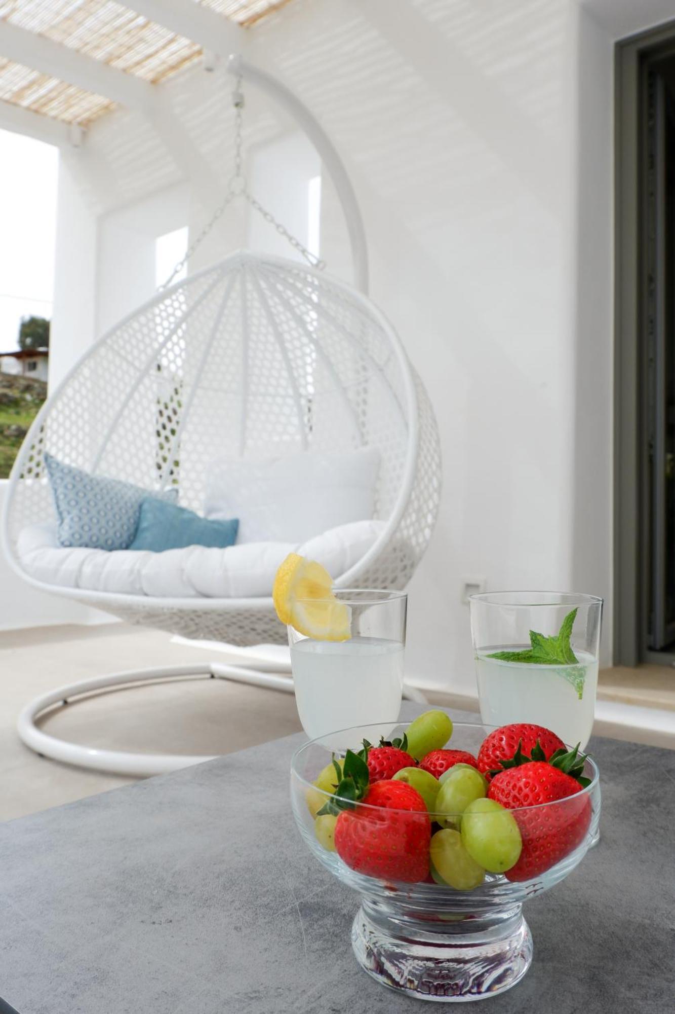 Holiday home Camelia 2 - Psarou View - Private Pool And Jacuzzi