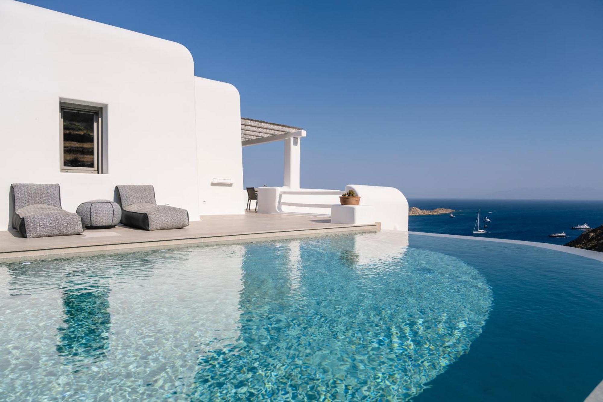 Holiday home Camelia 2 - Psarou View - Private Pool And Jacuzzi *