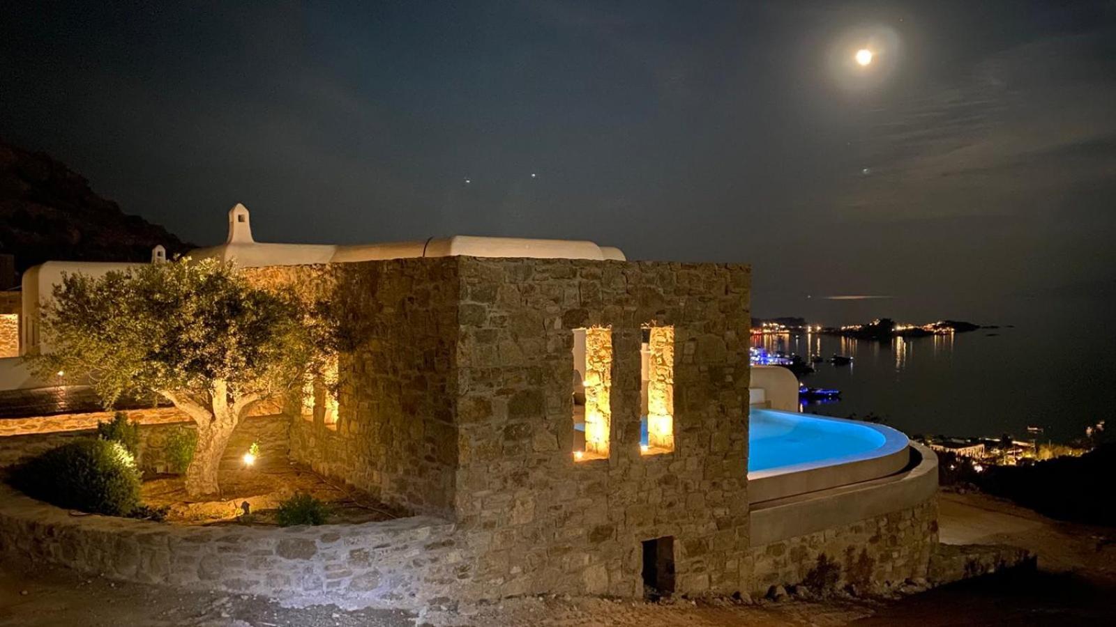 Camelia 2 - Psarou View - Private Pool And Jacuzzi Holiday home *